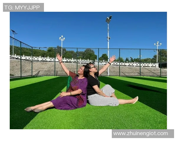 足球明星妻子美丽瞬间合集展现她们的风采与魅力