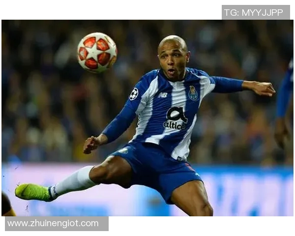 足球明星精彩拿球瞬间集锦视频分享尽享足球魅力与技巧之美